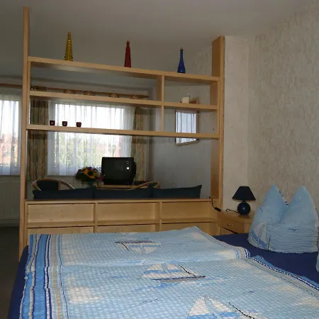 Apartment In 4 *